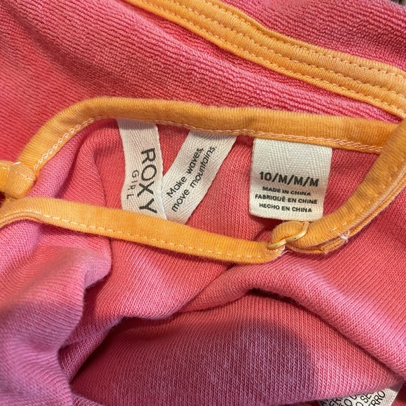 Girls Roxy romper. Terry cloth material. Great condition. Size 10 - Picture 4 of 4